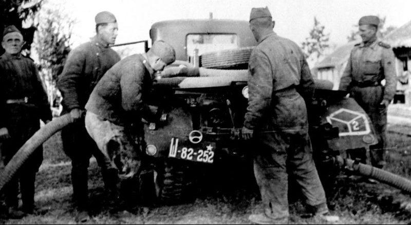 Топливоперекачивающая станция БПС-4-АД-90 на базе грузовика ГАЗ-АА. Австрия, 1945 г. 