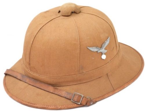Пробковый шлем Люфтваффе Африканского корпуса.
