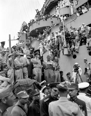 Линкор «Миссури» во время подписания японской капитуляции. Сентябрь, 1945 г. 