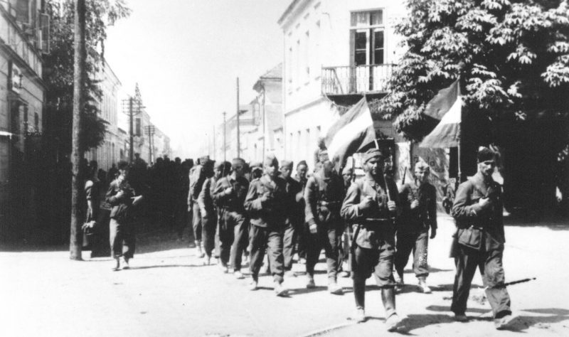 Бойцы Югославской армии.