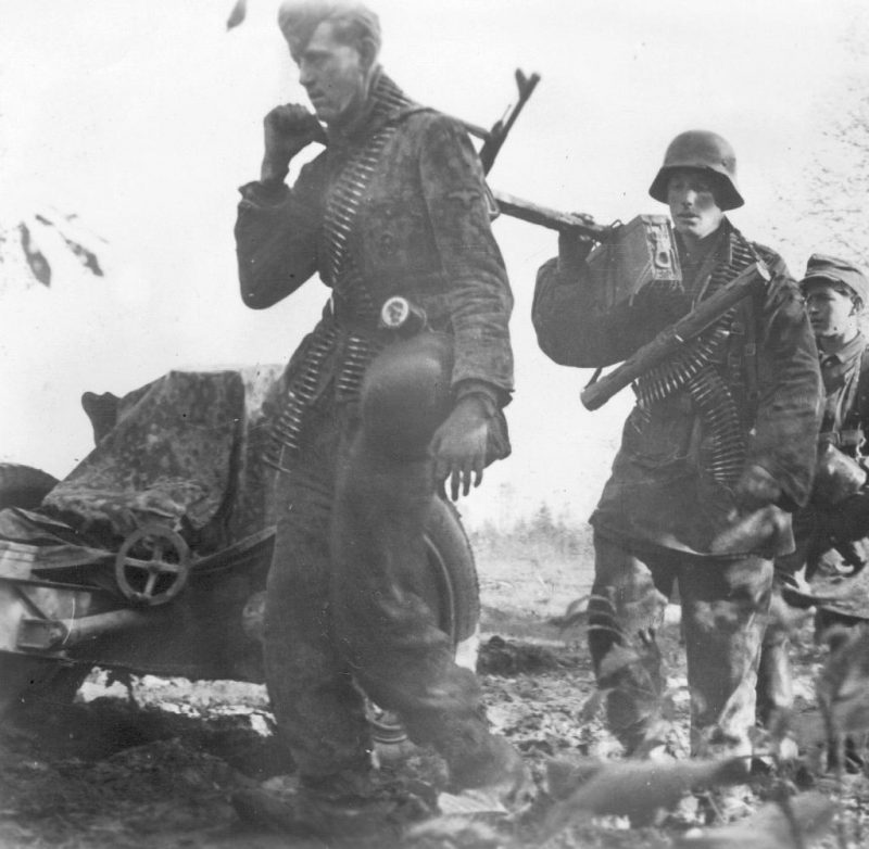 Немецкие войска в «котле». Ноябрь 1944 г.