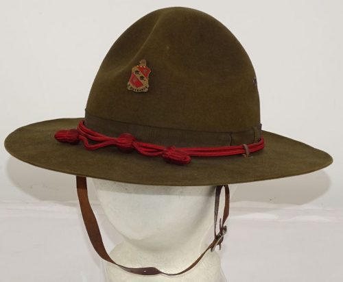 Шляпа унтер-офицера полевой артиллерии.
