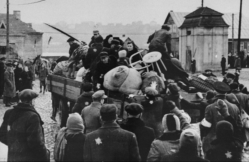Депортация евреев из Ковенского гетто. 1942 г.