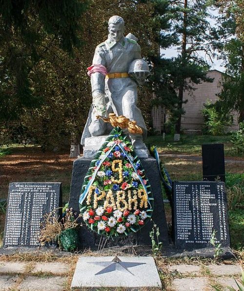 с. Бачкурино Монастырищенского р-на. Памятник воинам-односельчанам, погибшим в годы войны.