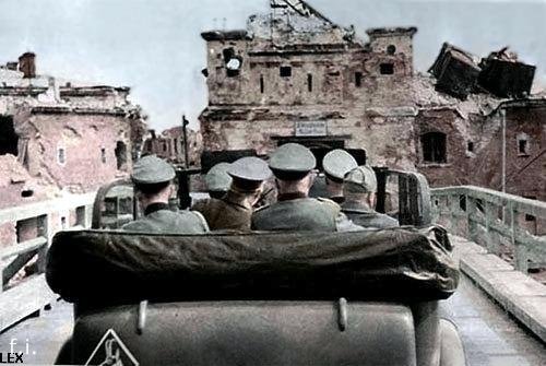 Гитлер и Муссолини у Брестской крепости. 26 августа 1941 г.