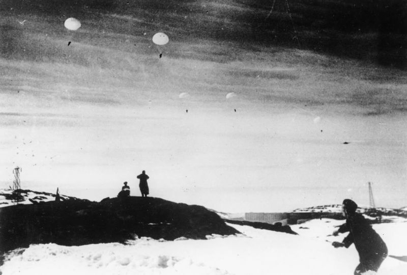 Выброска немецкого воздушного десанта в районе Нарвика. Апрель 1940 г. 