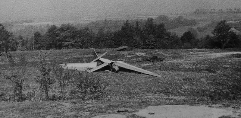 Немецкий планеры, приземлившиеся на территории форта Эбен-Эмаэль. 10 мая 1940 г.