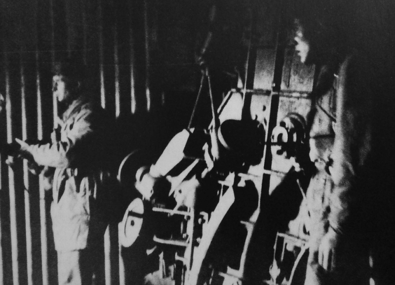 Немецкие десантники в захваченном каземате «Маастрихт-2» форта Эбен-Эмаэль. 10 мая 1940 г.