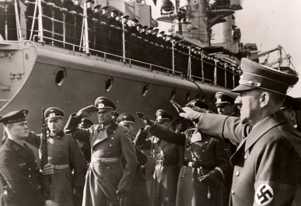 А.Гитлер в Мемеле. Март 1939 г. 