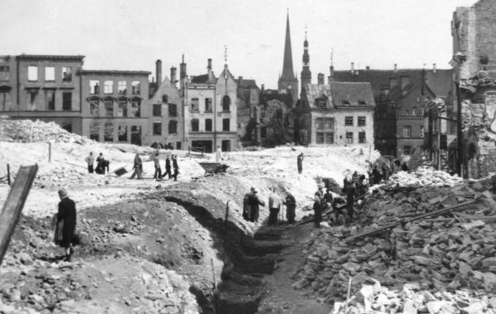 Результаты советской бомбардировки Таллина. 9 марта 1944 г. 