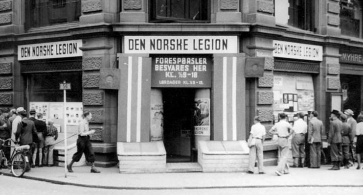 Вербовочный пункт в Осло добровольческого легиона «Норвегия», формируемого для ведения боевых действий на Восточном фронте. 1941 г. 