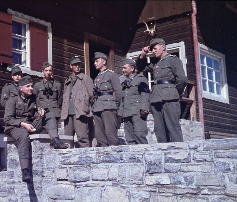 Горные егеря во время отдыха в Норвегии. Август 1942 г.
