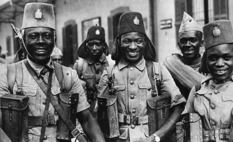 Солдаты бельгийского Конго в составе Сил Свободной Бельгии.1943 г. 