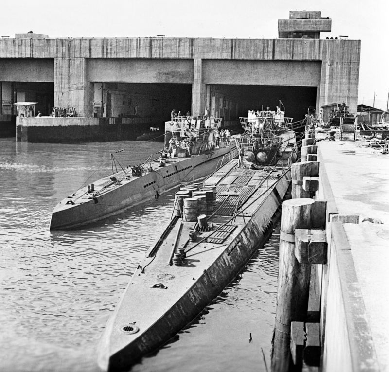 Подводные лодки на немецкой базе подводных лодок «Dora I» в Тронхейме после капитуляции. Май 1945 г. 