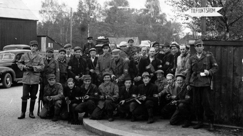 Члены Сопротивления в Сандефьорде. Май 1945 г.