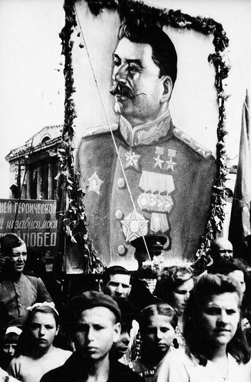Митинг в г. Владивостока в честь Победы над Японией. Сентябрь 1945 г.