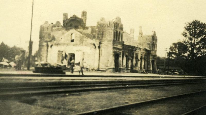 Разрушенный вокзал. 1942 г.