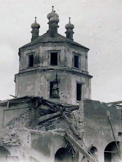 Разрушения в городе. 1943 г.