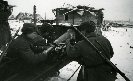 Уличный бой за город. Январь 1943 г. 