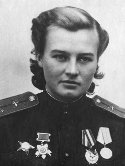 Герой Советского Союза Наталия Меклин. 1945 г.