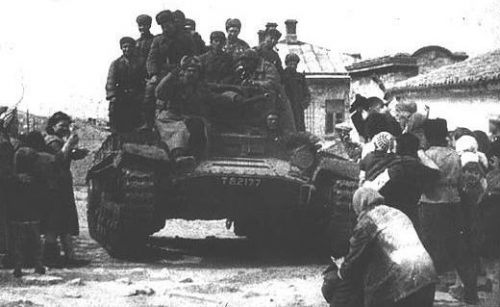 Советские войска занимают Феодосию. Апрель 1944 года.