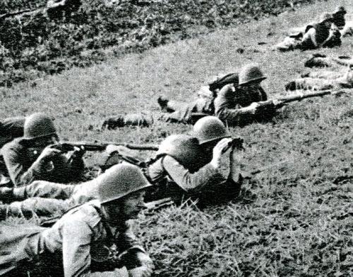 Атака польской пехоты. Сентябрь 1939 г. 