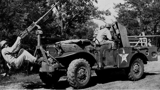 САУ на базе Dodg WC-55. 1942 г. 