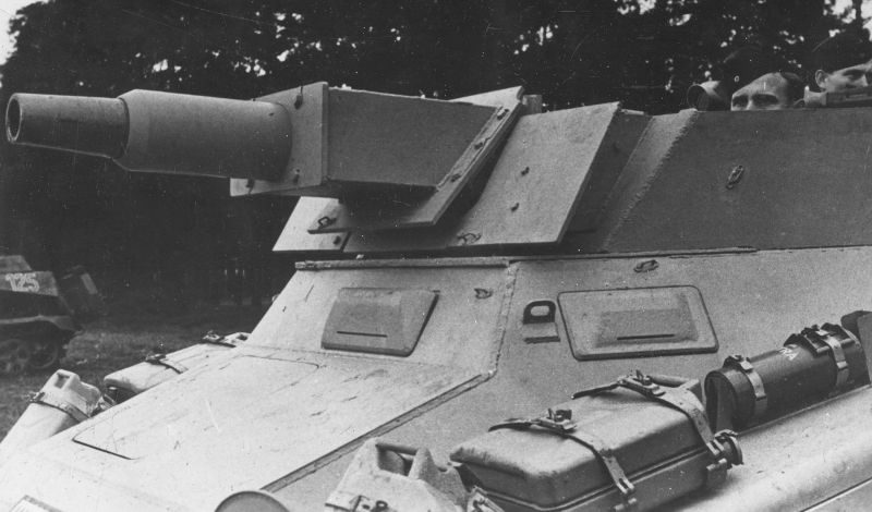Тяжелый бронеавтомобиль Sd.Kfz. 234/3 на полигоне. Октябрь 1944 г. 