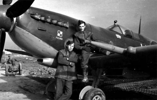 Летчики 318-го дивизиона «Гданськ». Осень 1944 г. 