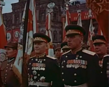 Генерал Войска Польского (слева) Владислав Корчик на Параде Победы. Москва 14 июня 1945 г. 