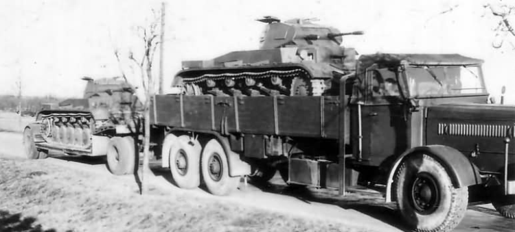 Грузовик «Faun L-900 D-567» на Восточном фронте. 1941 г. 