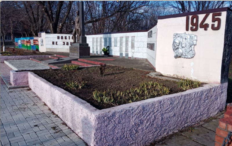 п. Передовой Изобильненского р-на. Мемориал воинам, погибшим в годы войны.