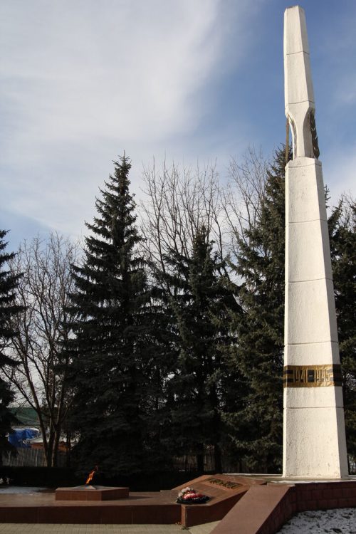 ст-ца. Ессентукская, Предгорного р-на. Памятник советским воинам, погибшим в годы войны.