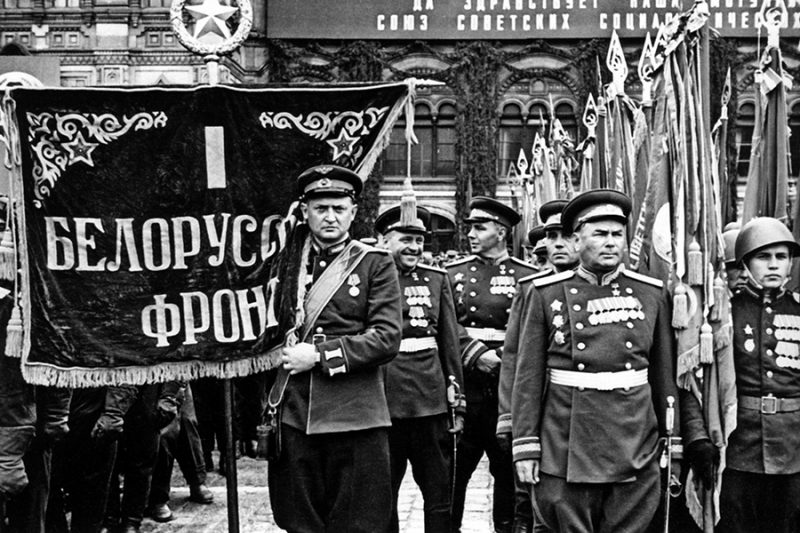 1-й Белорусский фронт на параде.