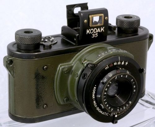 Фотоаппарат «Kodak PH-324» в оливковом цвете.