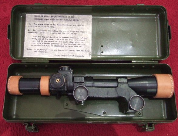 Оптический прицел №32 Mk I использовался со снайперской винтовкой Enfield № 4 Mk 1 T. 