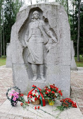 Памятник Марии Пынто.