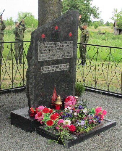 д. Шабаны Палкинского р-на. Братская могила советских воинов, погибших в годы войны.