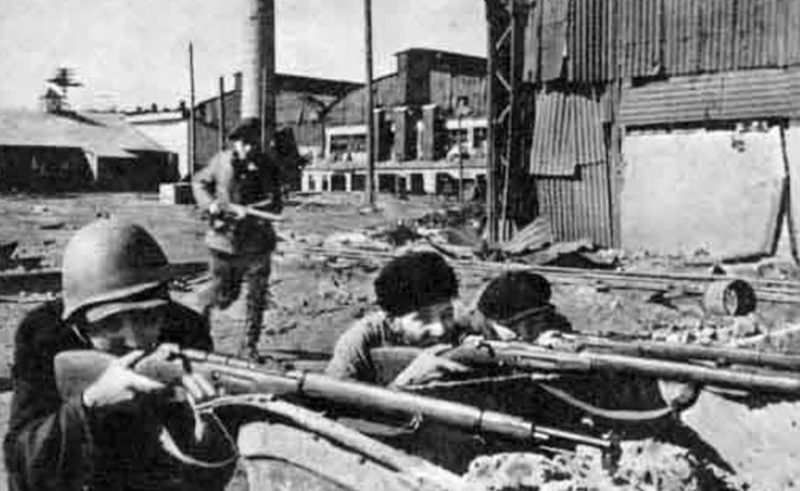 Ополченцы в обороне города. 1941 г.