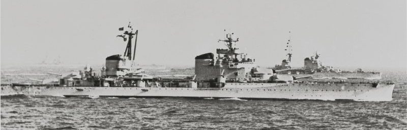 Тяжелые крейсера «Больцано» и «Пола» в море в день боя у Пунто-Стило. 9 июля 1941 г.