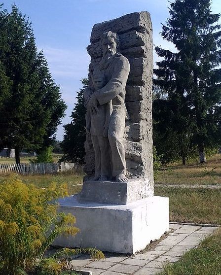 с. Жубровичи Олевского р-на. Памятник сожженной деревне.