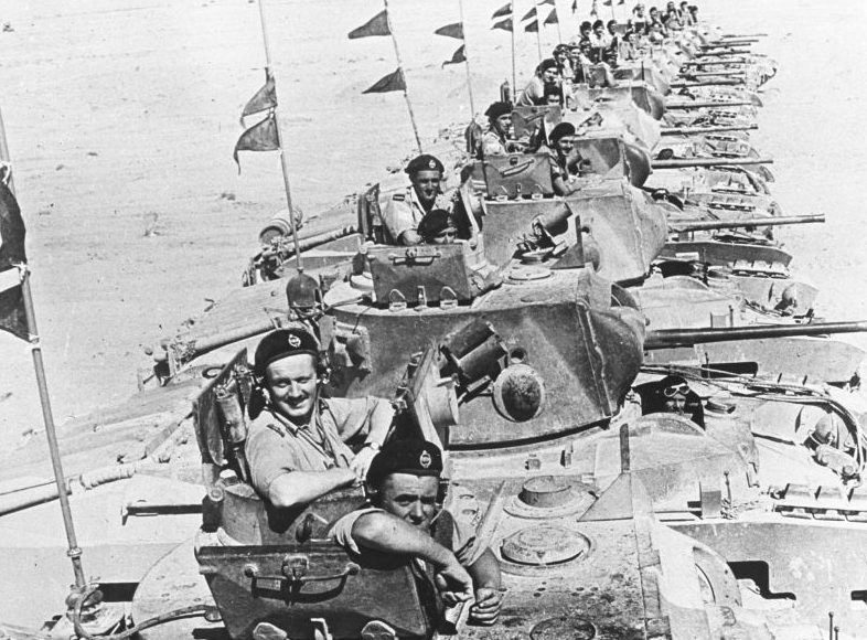 Танки «Матильда» II на окраине Тобрука. 1941 г. 