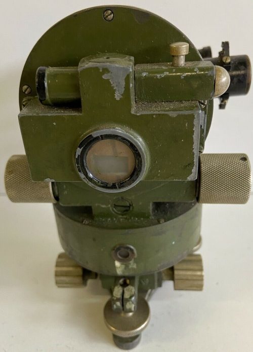 Артиллерийская буссоль образца 1930 года с кожаным футляром производства компании SOM MG.