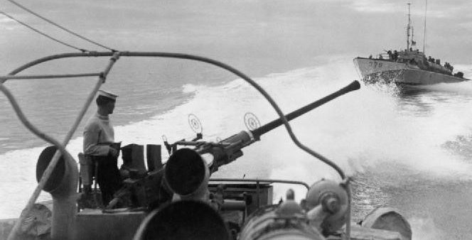 Морской одноствольный вариант зенитного орудия «QF-40 mm». 1940 г. 