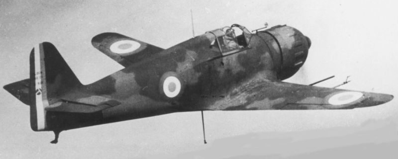 Французский истребитель Bloch MB.152 в полете. Март 1940 г. 