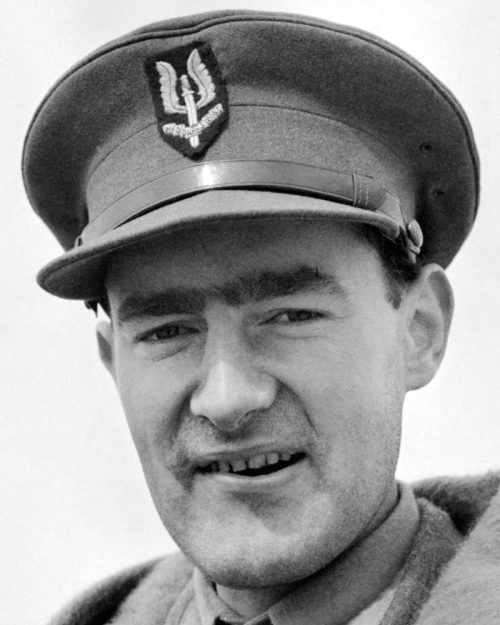Один из организаторов коммандос - подполковник Дэвид Стирлинг. 1942 г.