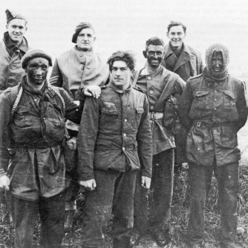 Коммандос с немцем, захваченным в плен во время рейда в районе реки Гарильяно. Декабрь 1943 г.