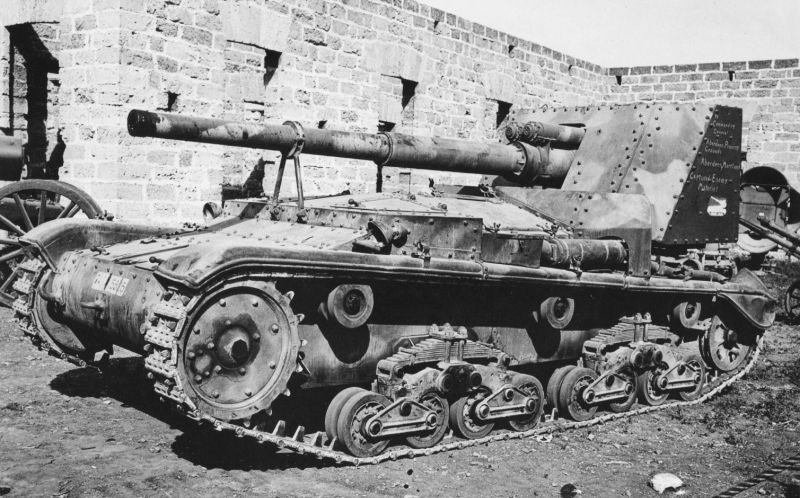 САУ «Семовенте» 90/53 с 90-мм зенитным орудием в Сицилии. Август 1943 г. 