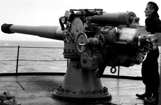 Корабельное орудие BL-4 inch Mk-VII. 1941 г. 