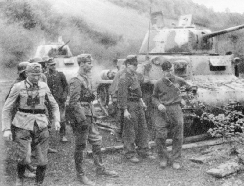 Танки М-15/42, уничтоженные партизанами Тито. Июнь 1944 г. 